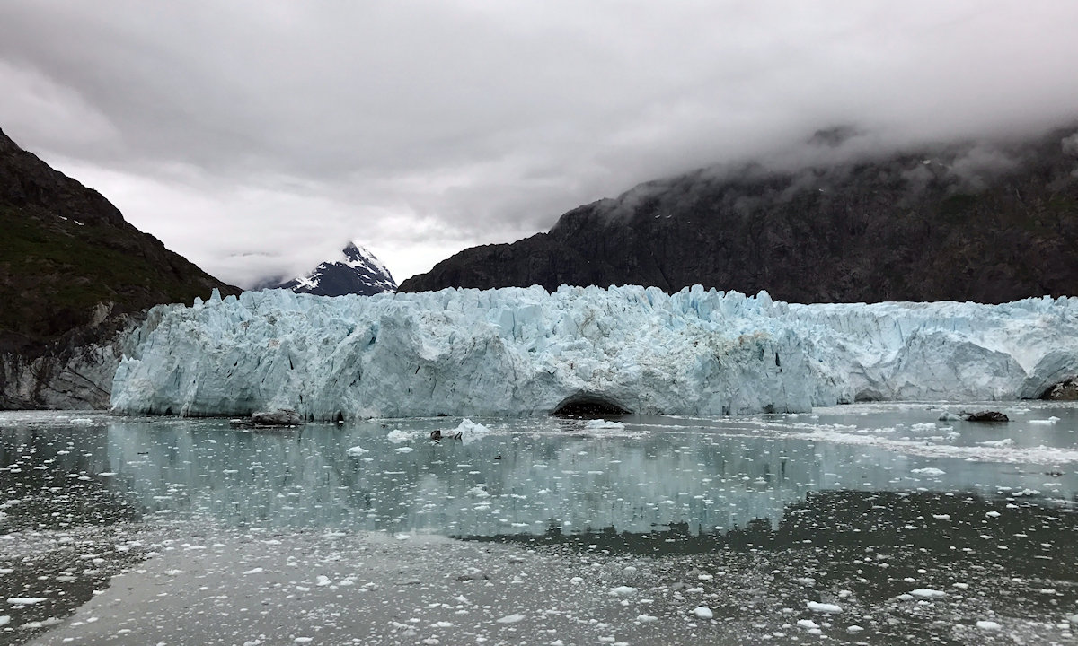 So many shades of blue