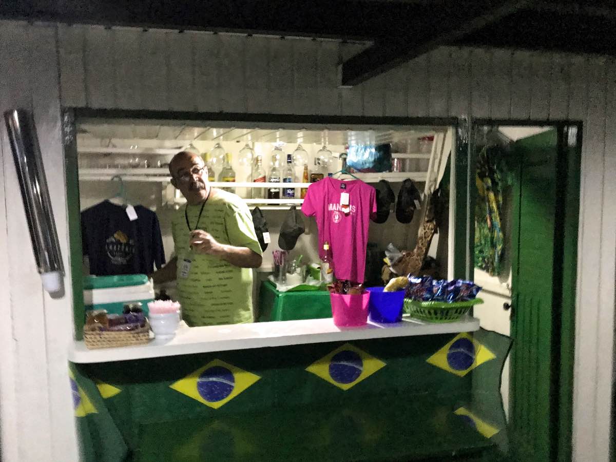 Caiman spotting – Caipirinha