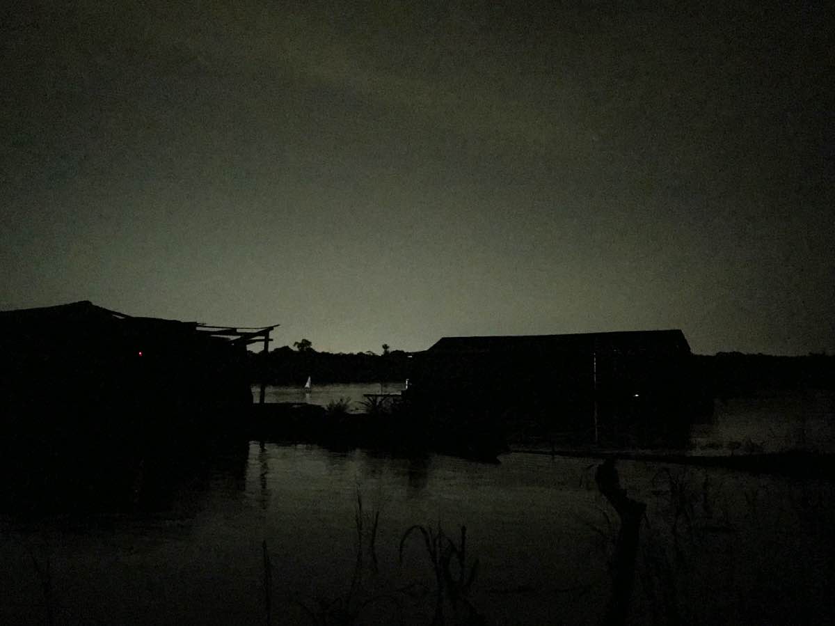 Caiman spotting – Landscape