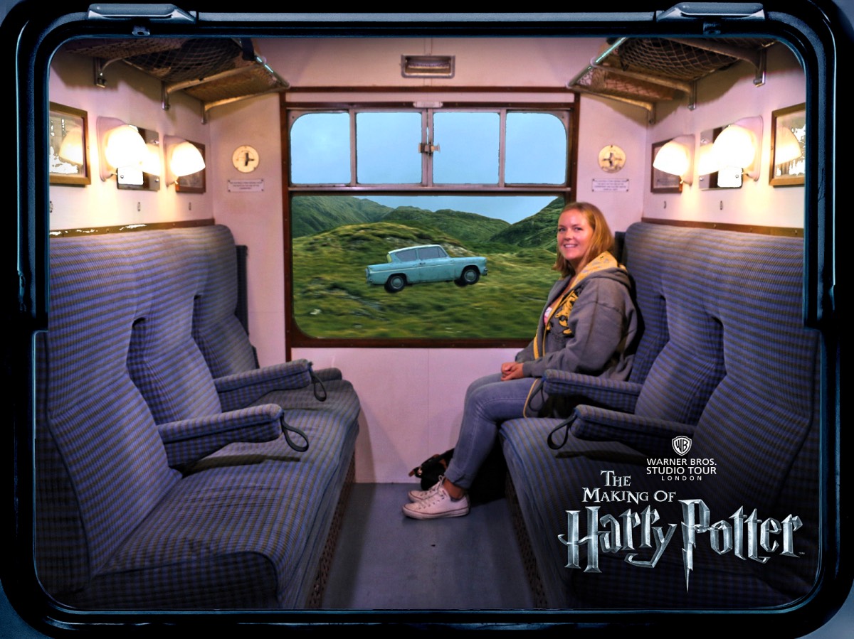 HP - Inside the Hogwarts Express