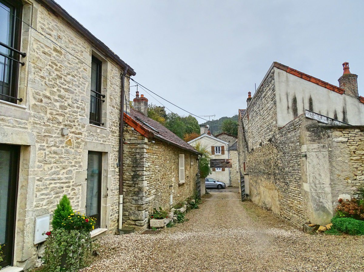 Auxey - Village street